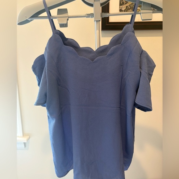 NWT Monteau Los Angeles Scallop Edge Cold Shoulder Top | Periwinkle | Size M - Picture 4 of 4